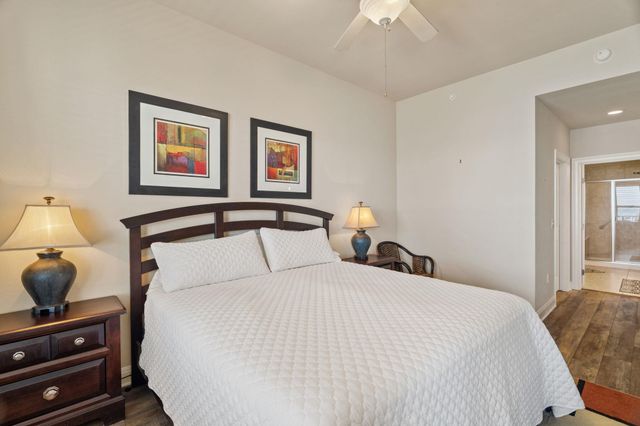 1001 The Cape 44, Horseshoe Bay, TX 78657