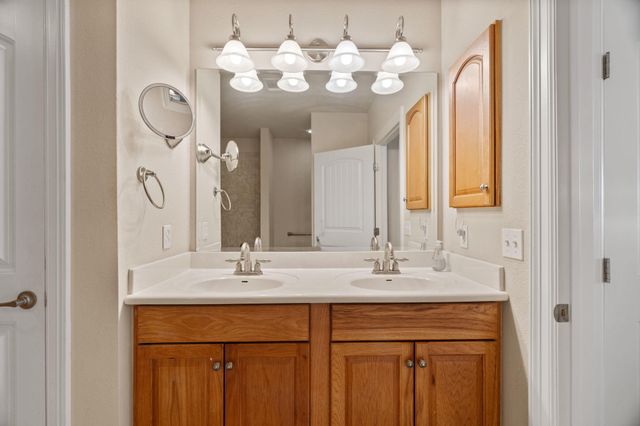 1001 The Cape 44, Horseshoe Bay, TX 78657