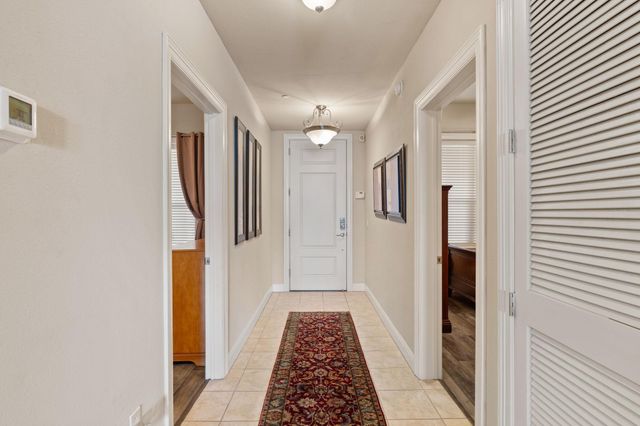 1001 The Cape 44, Horseshoe Bay, TX 78657