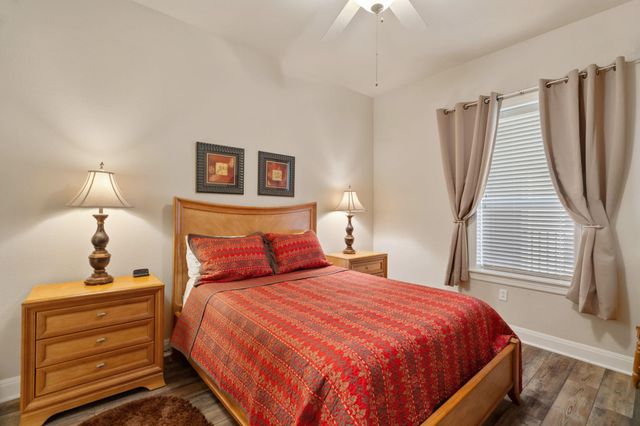 1001 The Cape 44, Horseshoe Bay, TX 78657