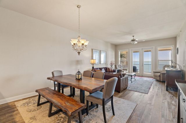 1001 The Cape 44, Horseshoe Bay, TX 78657