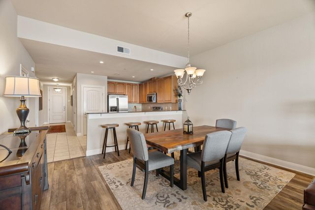 1001 The Cape 44, Horseshoe Bay, TX 78657