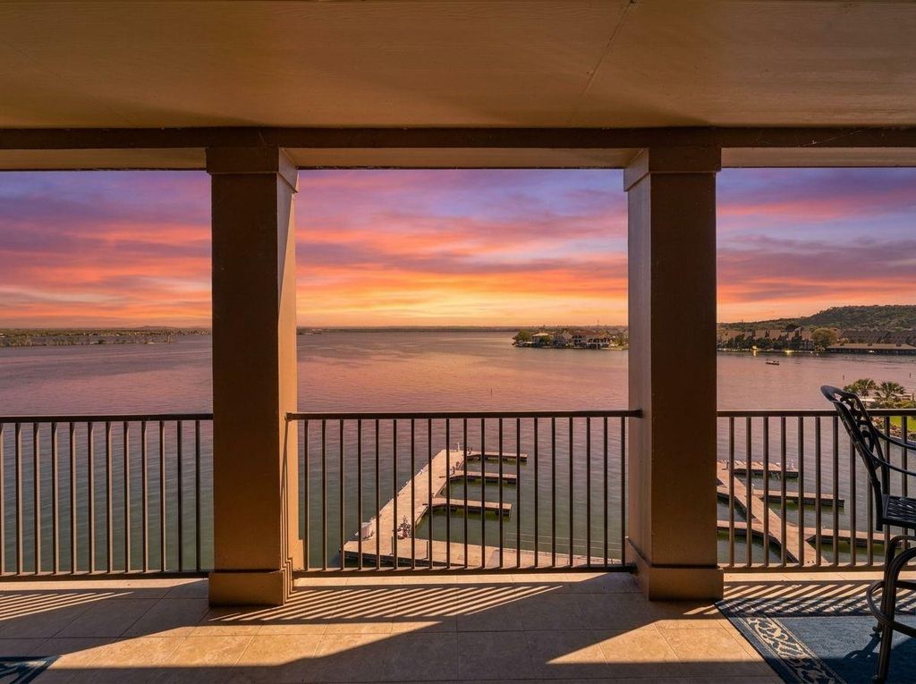 1001 The Cape 44, Horseshoe Bay, TX 78657