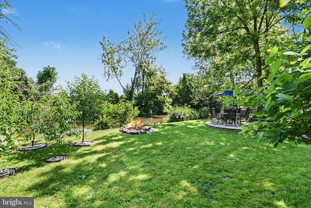 1709 SHEEPFORD RD, Mechanicsburg, PA 17055