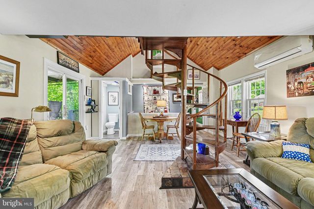1709 SHEEPFORD RD, Mechanicsburg, PA 17055