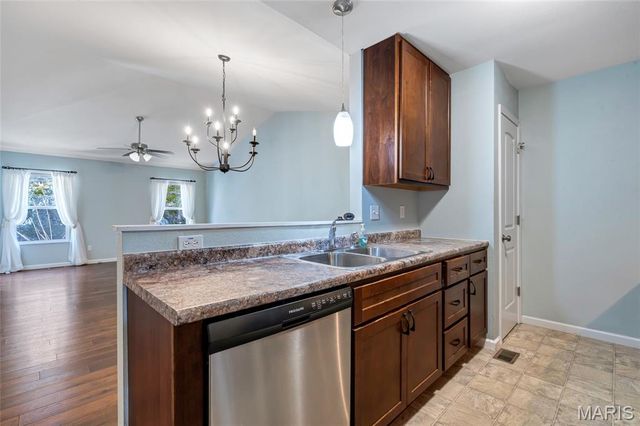 1735 Lexington Place, Herculaneum, MO 63048