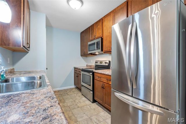 1735 Lexington Place, Herculaneum, MO 63048