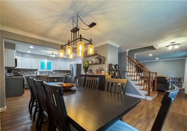 442 Eastview Avenue, Somerset, MA 02726