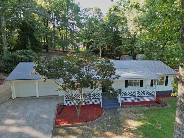 402 Trotters Ridge, Lawrenceville, GA 30043