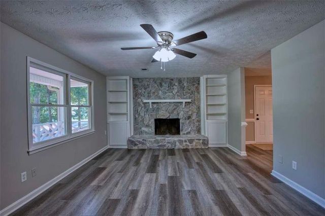 402 Trotters Ridge, Lawrenceville, GA 30043
