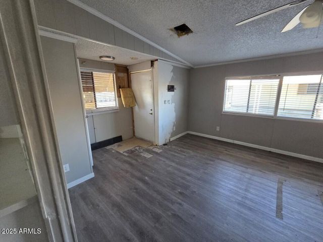 8601 N 103RD Avenue 77, Peoria, AZ 85345