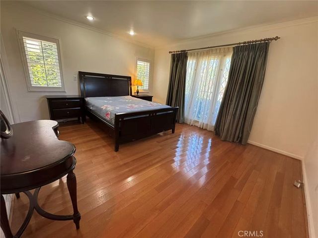 1965 S El Molino, San Marino, CA 91108