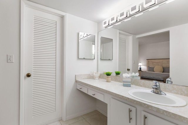2455 LINDELL Boulevard 3210, Delray Beach, FL 33444