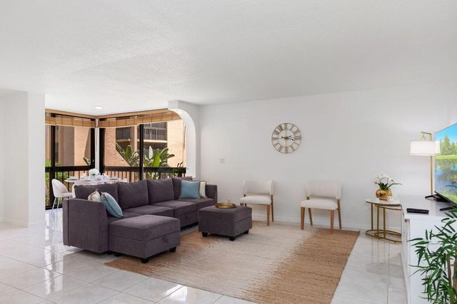 2455 LINDELL Boulevard 3210, Delray Beach, FL 33444