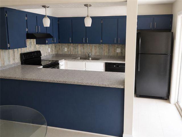 1170 6th Avenue 2D, Vero Beach, FL 32960