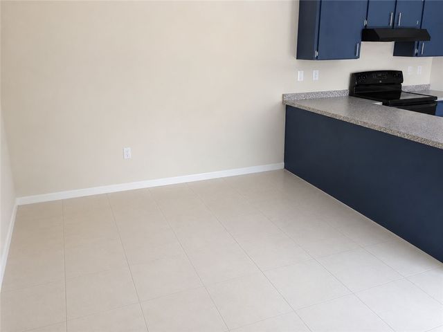 1170 6th Avenue 2D, Vero Beach, FL 32960