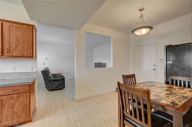 5250 South Rainbow Boulevard 1048, Las Vegas, NV 89118