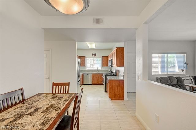 5250 South Rainbow Boulevard 1048, Las Vegas, NV 89118