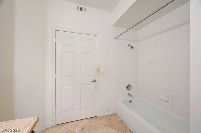 5250 South Rainbow Boulevard 1048, Las Vegas, NV 89118