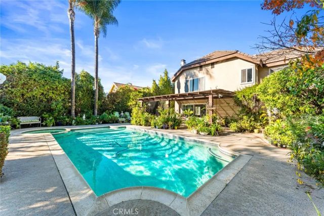 176 E Blue Mountain, Claremont, CA 91711