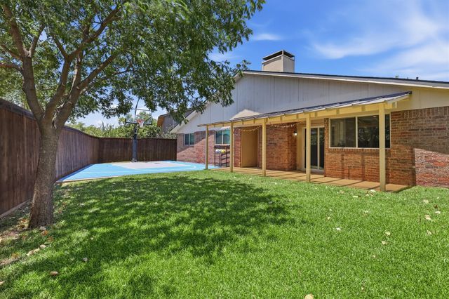 2117 Via Estrada, Carrollton, TX 75006