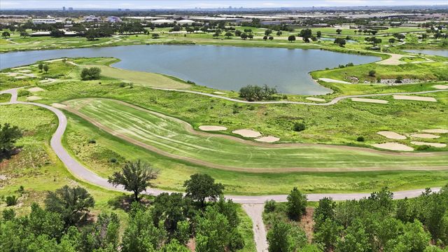 2117 Via Estrada, Carrollton, TX 75006