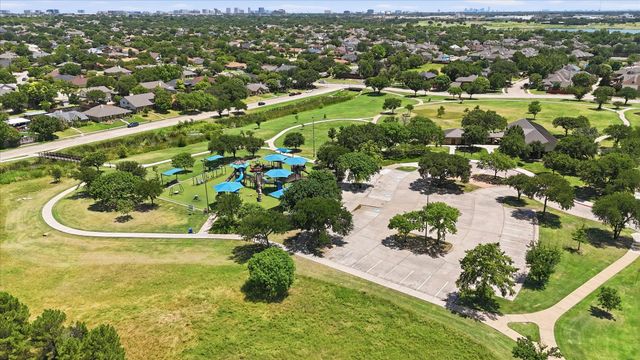2117 Via Estrada, Carrollton, TX 75006