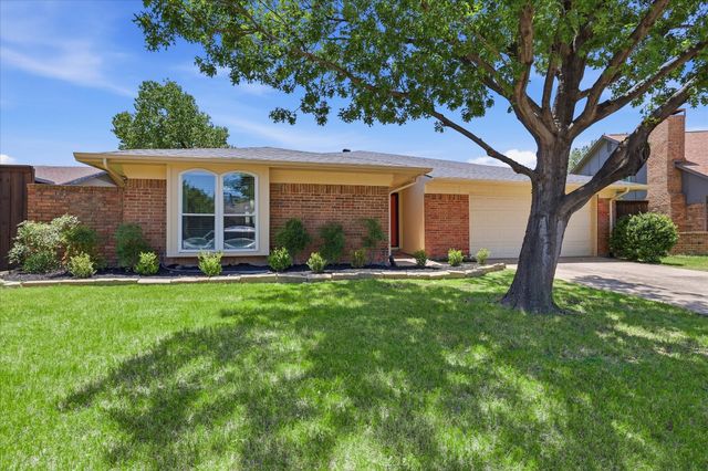 2117 Via Estrada, Carrollton, TX 75006