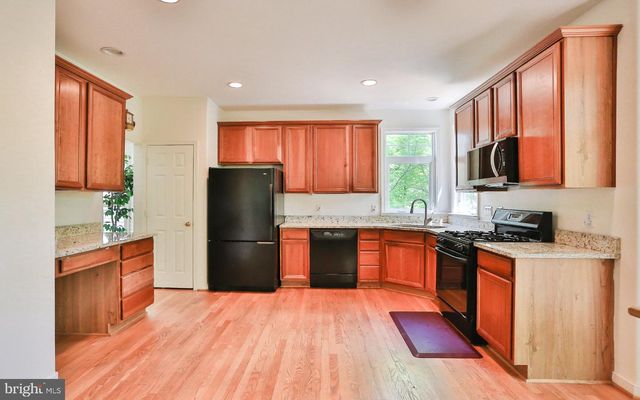 15979 COVE LN, Dumfries, VA 22025