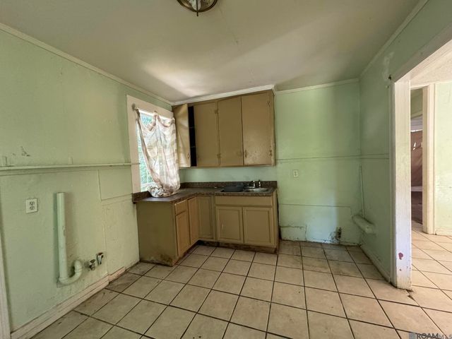 3339 Wenonah St, Baton Rouge, LA 70805
