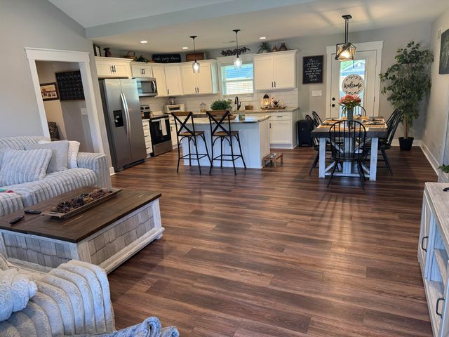 132 Allyson Circle, Junction City, KY 40440