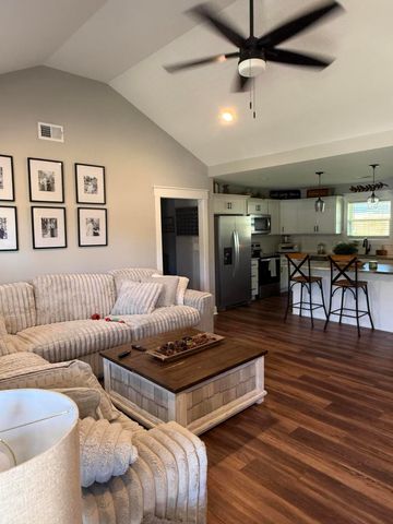 132 Allyson Circle, Junction City, KY 40440