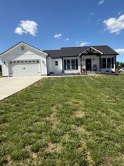 132 Allyson Circle, Junction City, KY 40440