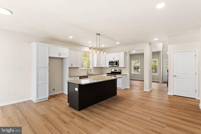 803 VICK ST, Cape May Court House, NJ 08210