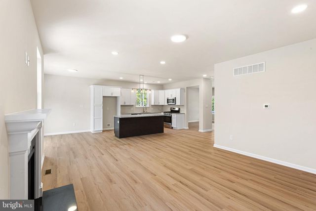 803 VICK ST, Cape May Court House, NJ 08210