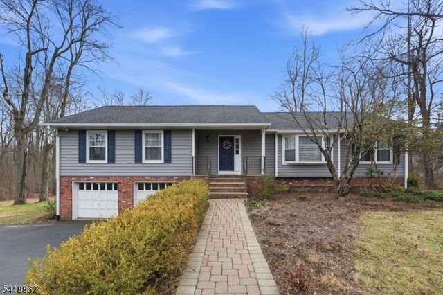 4 Carrell Rd, Randolph Twp., NJ 07869