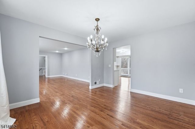 4 Carrell Rd, Randolph Twp., NJ 07869