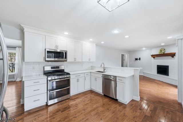 4 Carrell Rd, Randolph Twp., NJ 07869