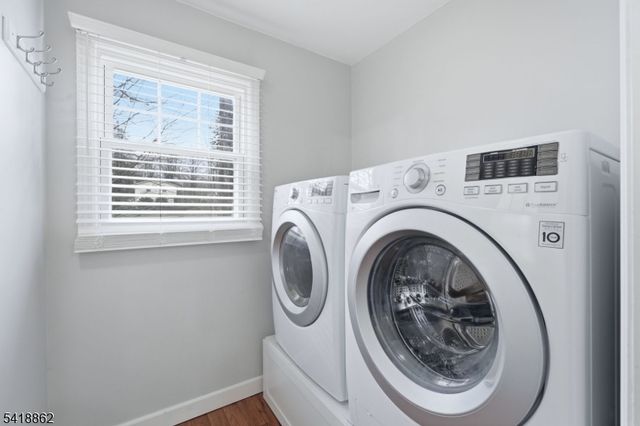 4 Carrell Rd, Randolph Twp., NJ 07869