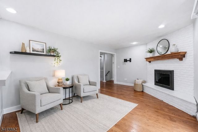 4 Carrell Rd, Randolph Twp., NJ 07869