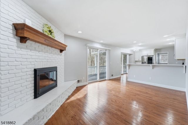 4 Carrell Rd, Randolph Twp., NJ 07869