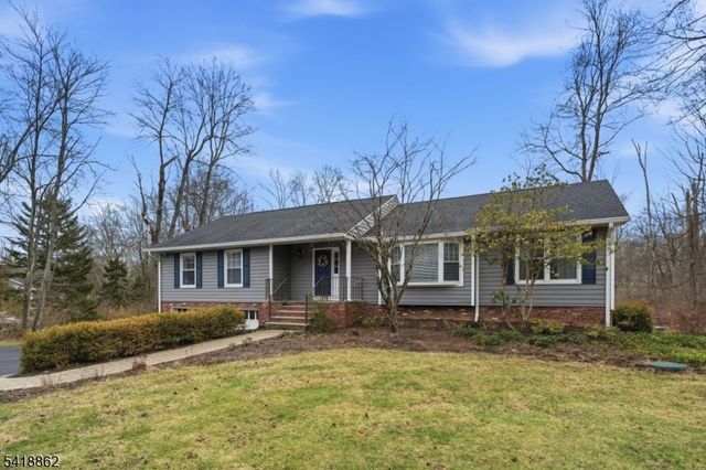 4 Carrell Rd, Randolph Twp., NJ 07869