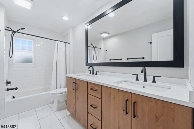 4 Carrell Rd, Randolph Twp., NJ 07869