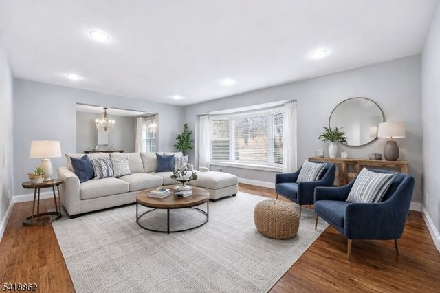 4 Carrell Rd, Randolph Twp., NJ 07869