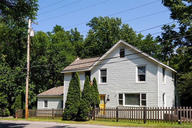 420 Rhinecliff Road, Rhinebeck, NY 12572