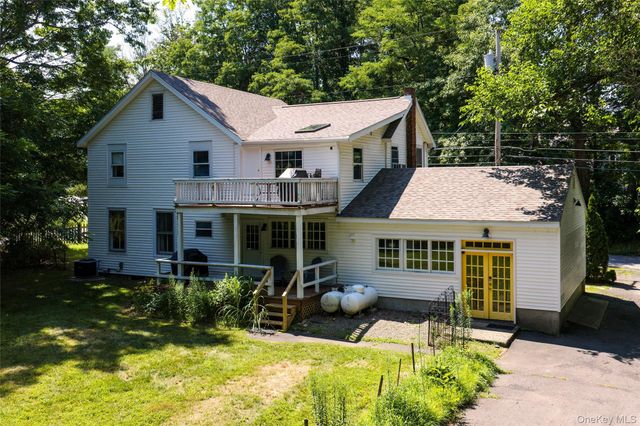 420 Rhinecliff Road, Rhinebeck, NY 12572