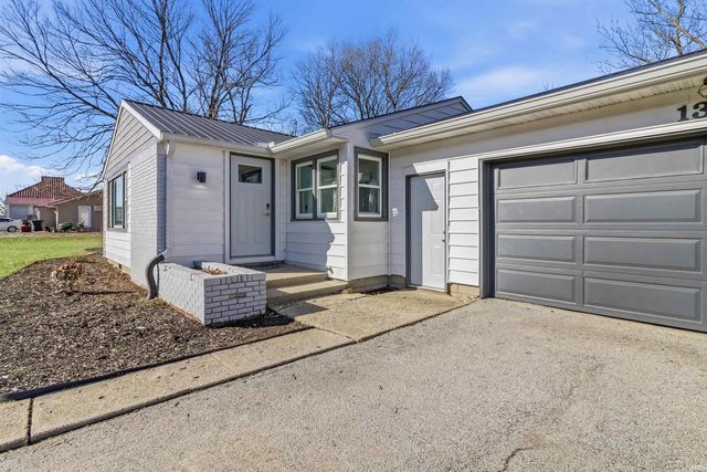 1324 S Second Street, Upland, IN 46989