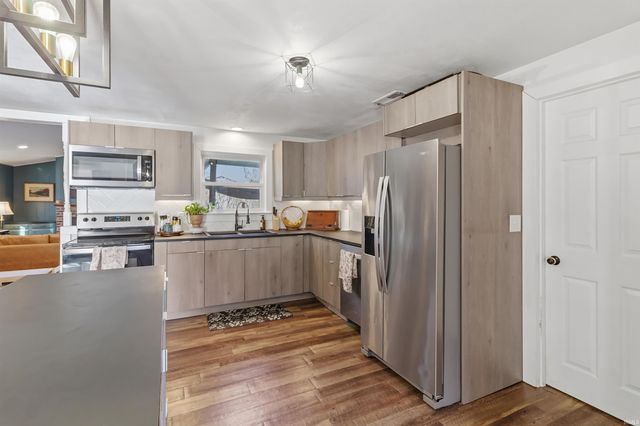 1324 S Second Street, Upland, IN 46989