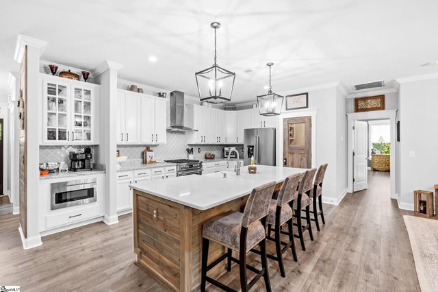 35 Pinerock Drive, Travelers Rest, SC 29690