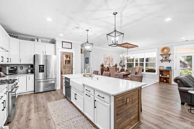 35 Pinerock Drive, Travelers Rest, SC 29690